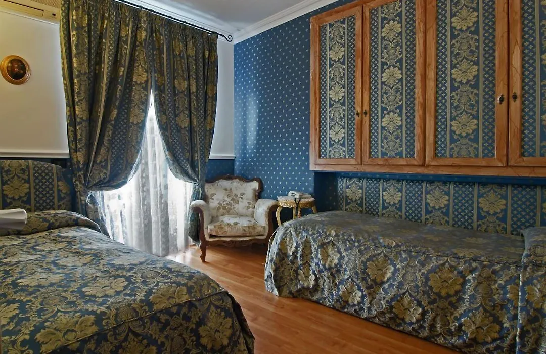 Residenza Antica Roma-1